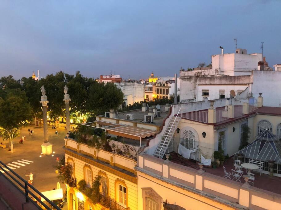 La casa roja: luminoso ático con vistas Sevilha Exterior foto